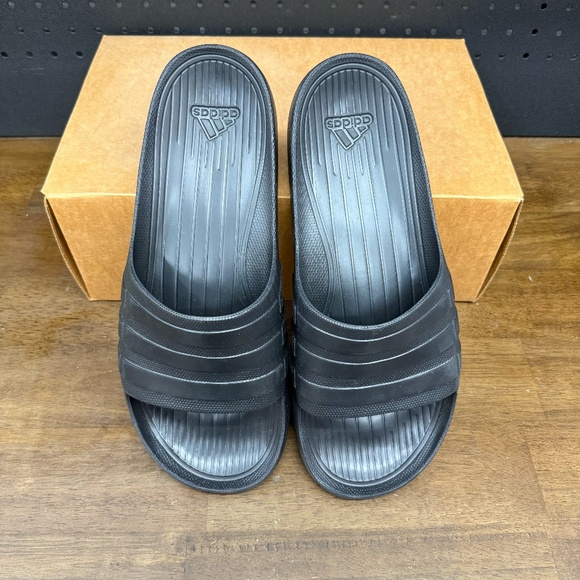Used W/O Box! Men's Adidas Adilette Black Water Summer Sandals Slides Size 12 - Picture 1 of 5